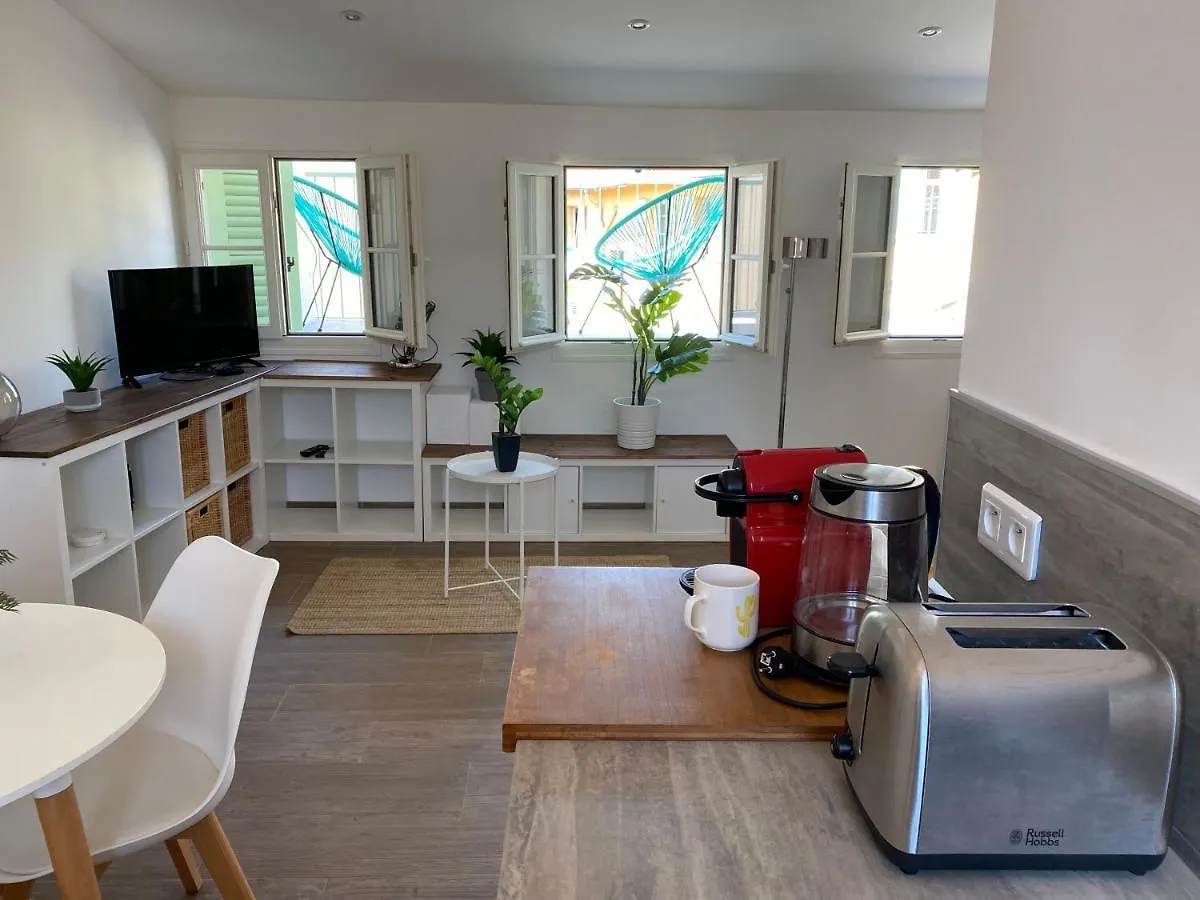 Cozy Apartment With Terrace - Old Town Nicea Francja