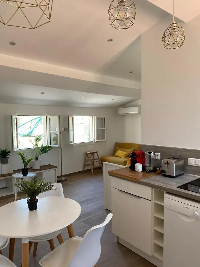 Cozy Apartment With Terrace - Old Town Nice