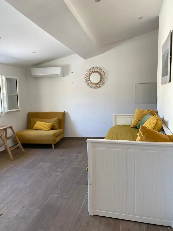 Cozy Apartment With Terrace - Old Town Nice France