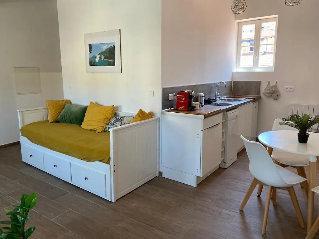 Cozy Apartment With Terrace - Old Town Nice France